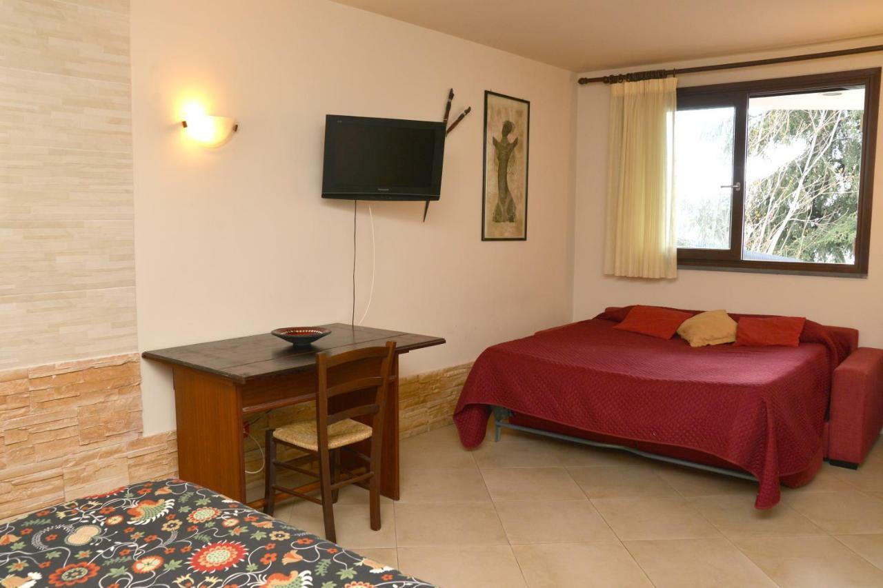 Etna Hut Bed & Breakfast Николози Екстериор снимка